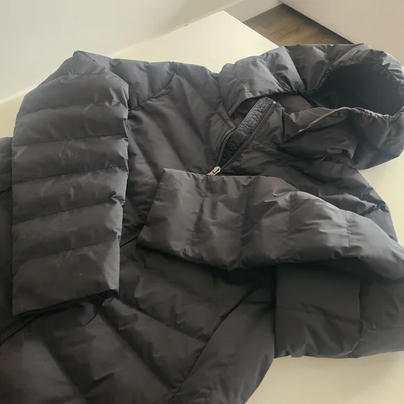 Women's Black Puffer Jacket - Picture 3 of 11